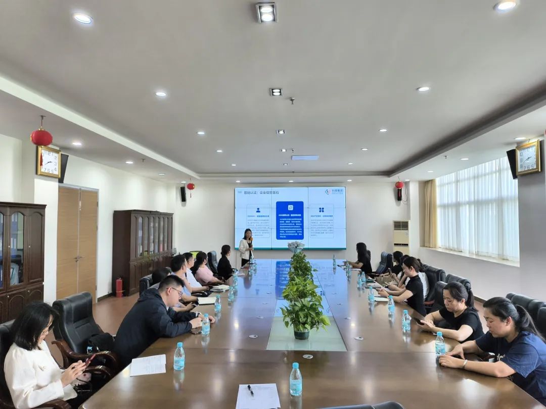 受邀在光正科技产业园开展科技政策宣讲活动