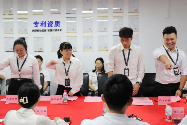 思辨赋能·价值共生 —— 第六届辩论赛圆满落幕